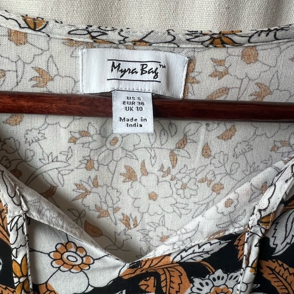 Flower tunic - Picture 2 of 4